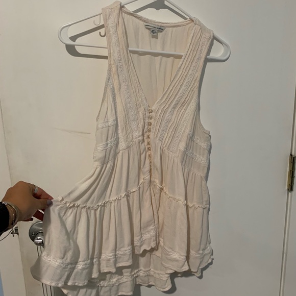 American Eagle Outfitters Tops - flowy v neck tank top American Eagle Outfitters Tops - flowy v neck tank top